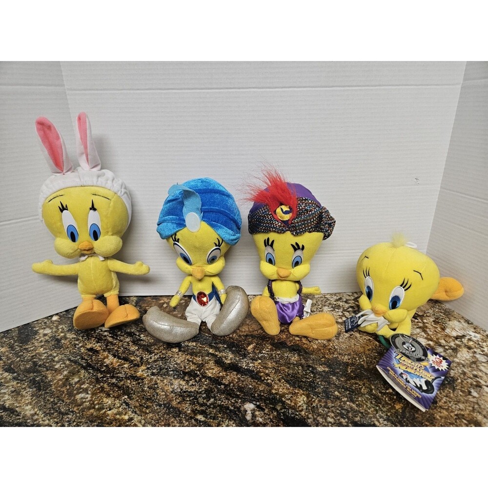 Lot Of 4 Vintage Tweety Bird Plush 90s Warner Bros Studio Applause